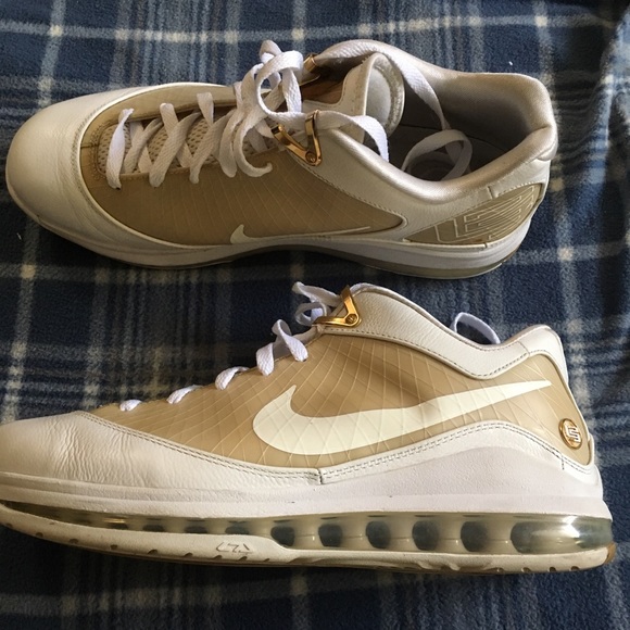 AIR MAX LEBRON VII LOW - Picture 3 of 4